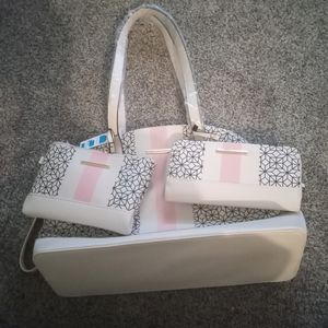 Purse Wallet & Wristlet